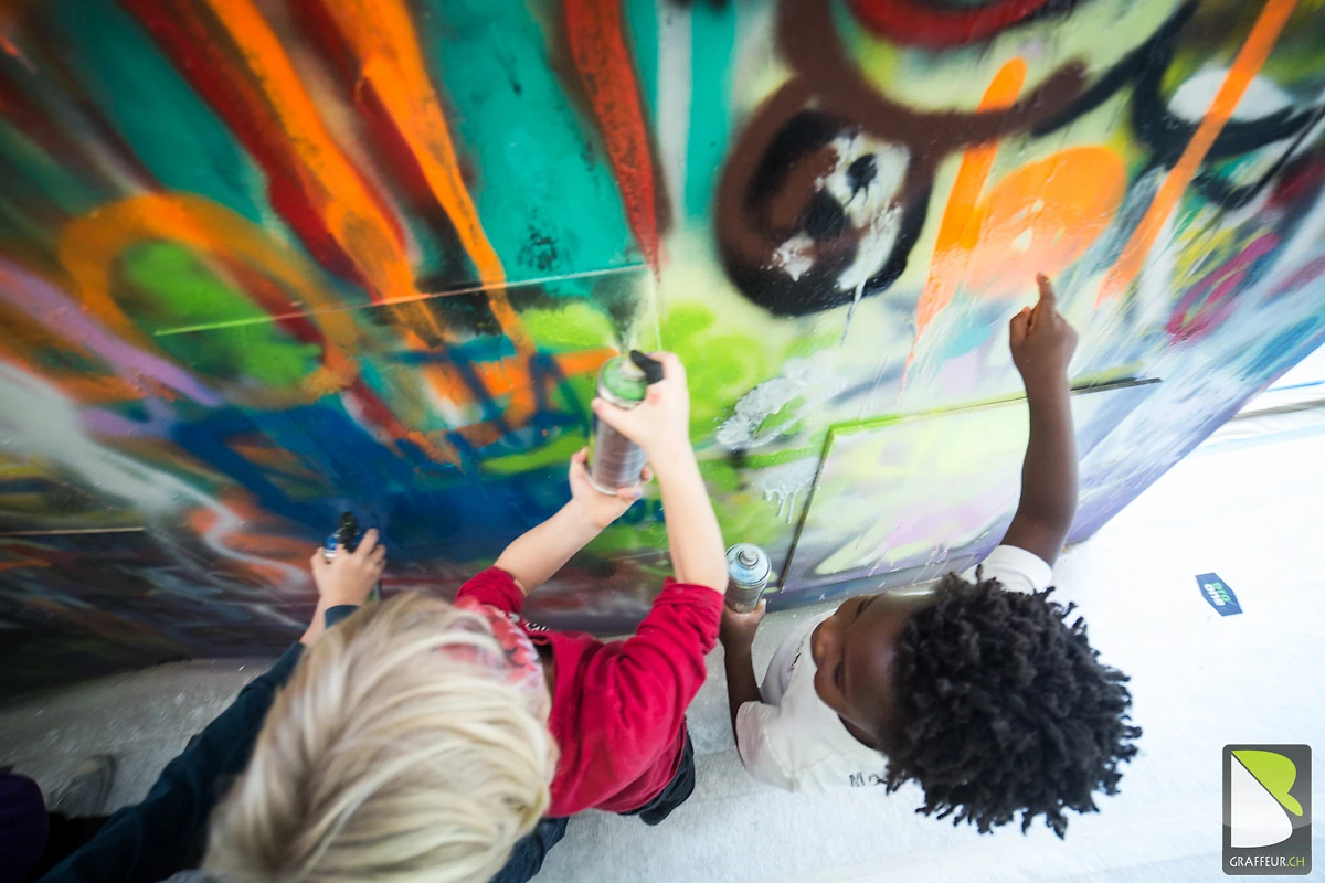 Ateliers graffitis DECOUVERTE Ateliers graffitis DECOUVERTE<br />
By L-SekhriART